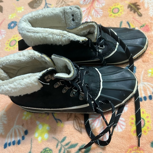 JBU Ali Winter Boots - Picture 3 of 3